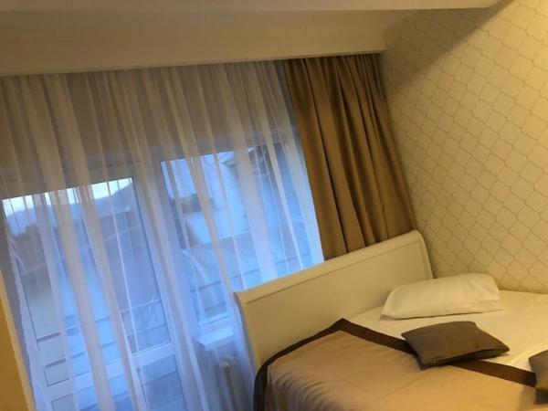 Hotel Complex Mona Caraiman Buşteni Exterior foto